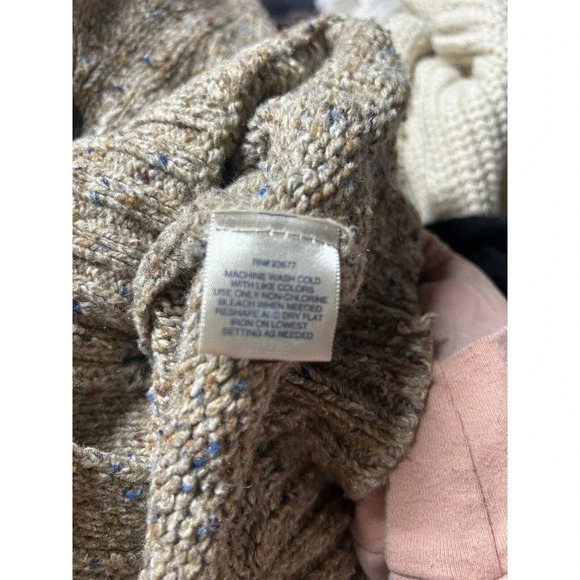 St John’s Bay Women’s Button Front Sweater Cardigan Size XL - Picture 8 of 8